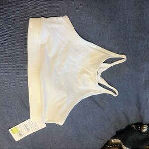 NWT Athleta White Transcend High Neck Bra - Small